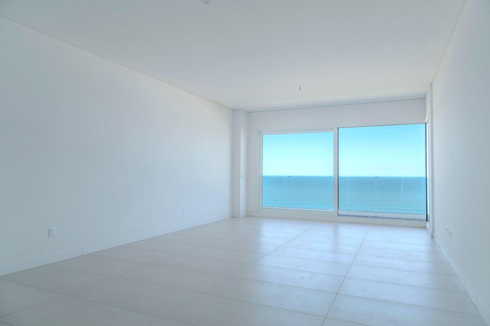 Departamento 4 ambientes con 3 baños