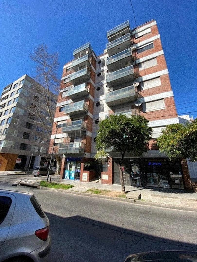 EN VENTA SAN MARTIN CTRO MONOAMBIENTE CON COCINA APARTE