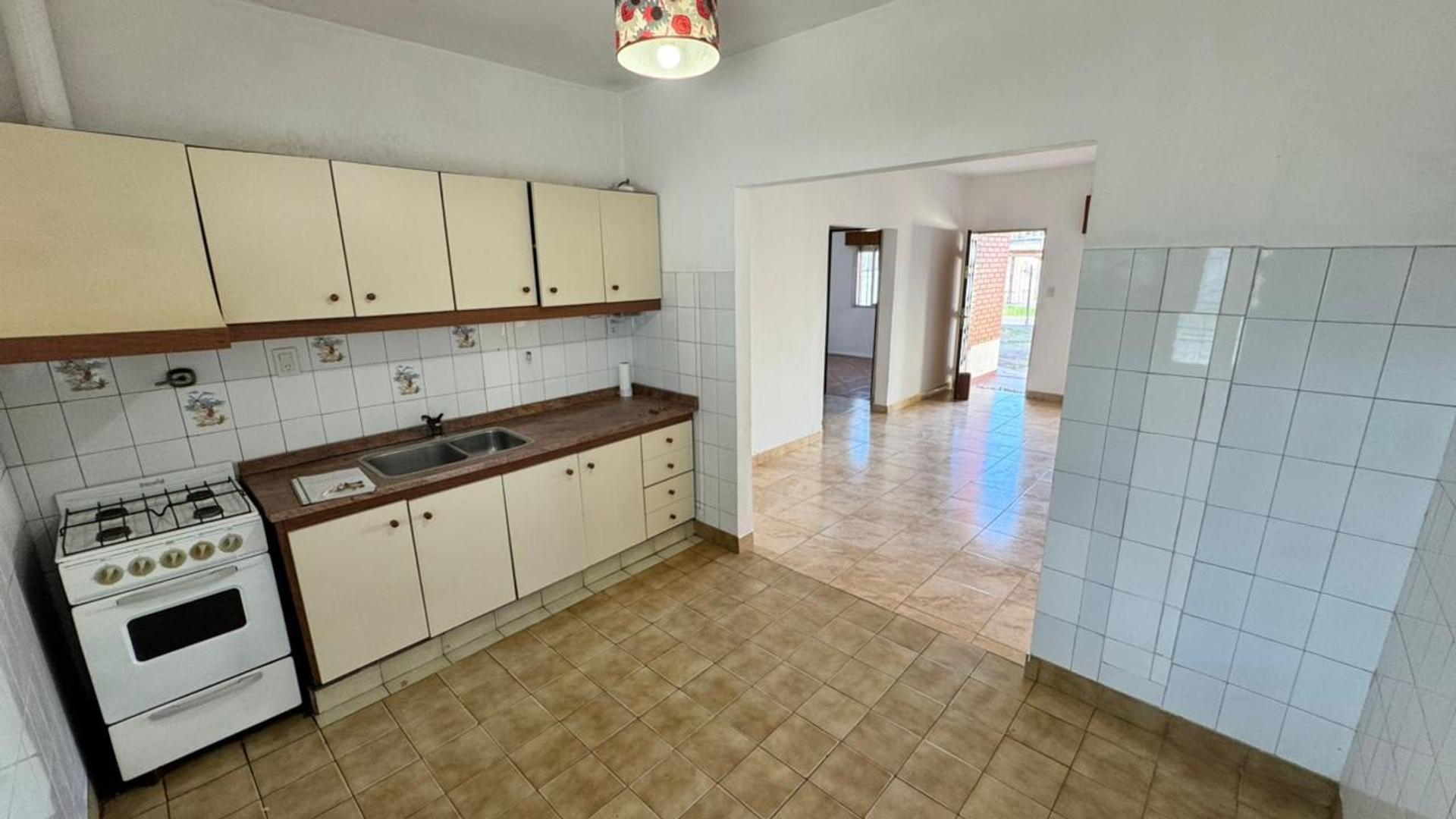 Casa en Alquiler en Merlo, $ 850.000