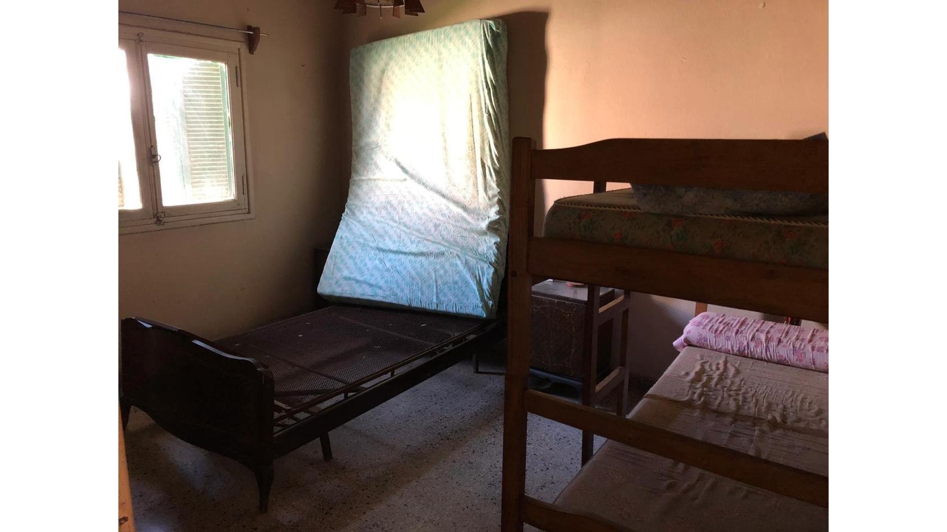 Casa 3 ambientes con 1 baño