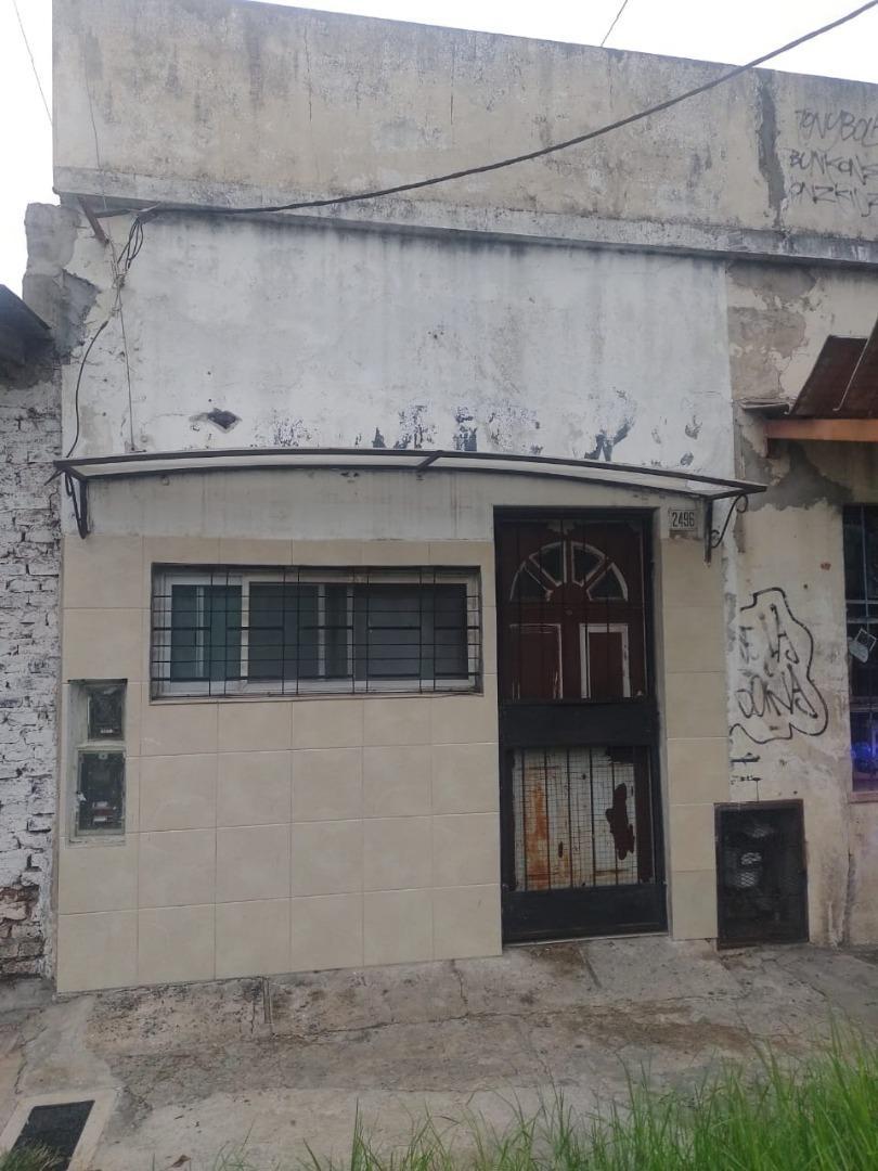 San Andrés. Casa multifamiliar de 3 viviendas + local