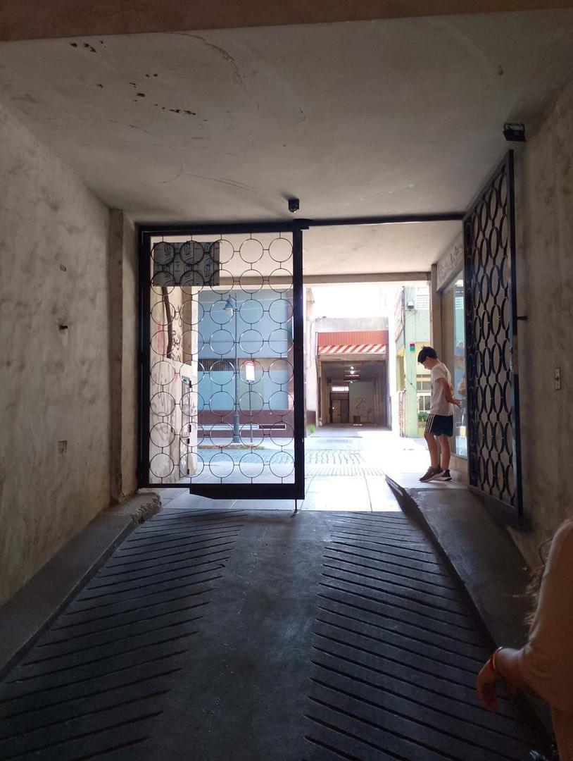 COCHERA EN VENTA FRENTE A TRIBUNALES SAN ISIDRO