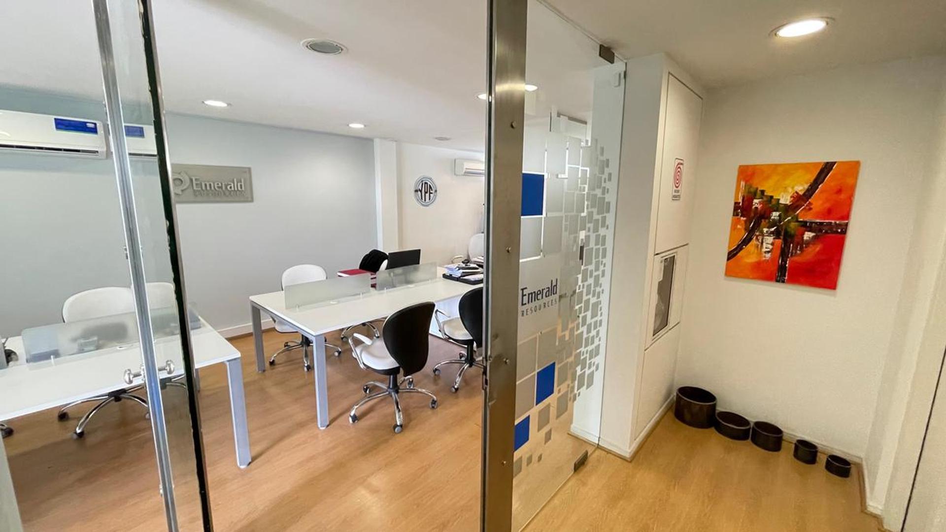 Venta con Renta Oficina 141Mts. - Gran Balcón y 2 Cocheras - Palermo Nuevo