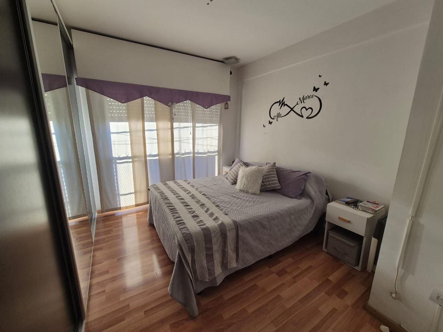 Depto Tipo Casa 3 ambientes con 2 baños