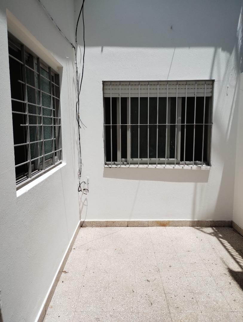 70 E/ 116 Y 117 , Piso PB