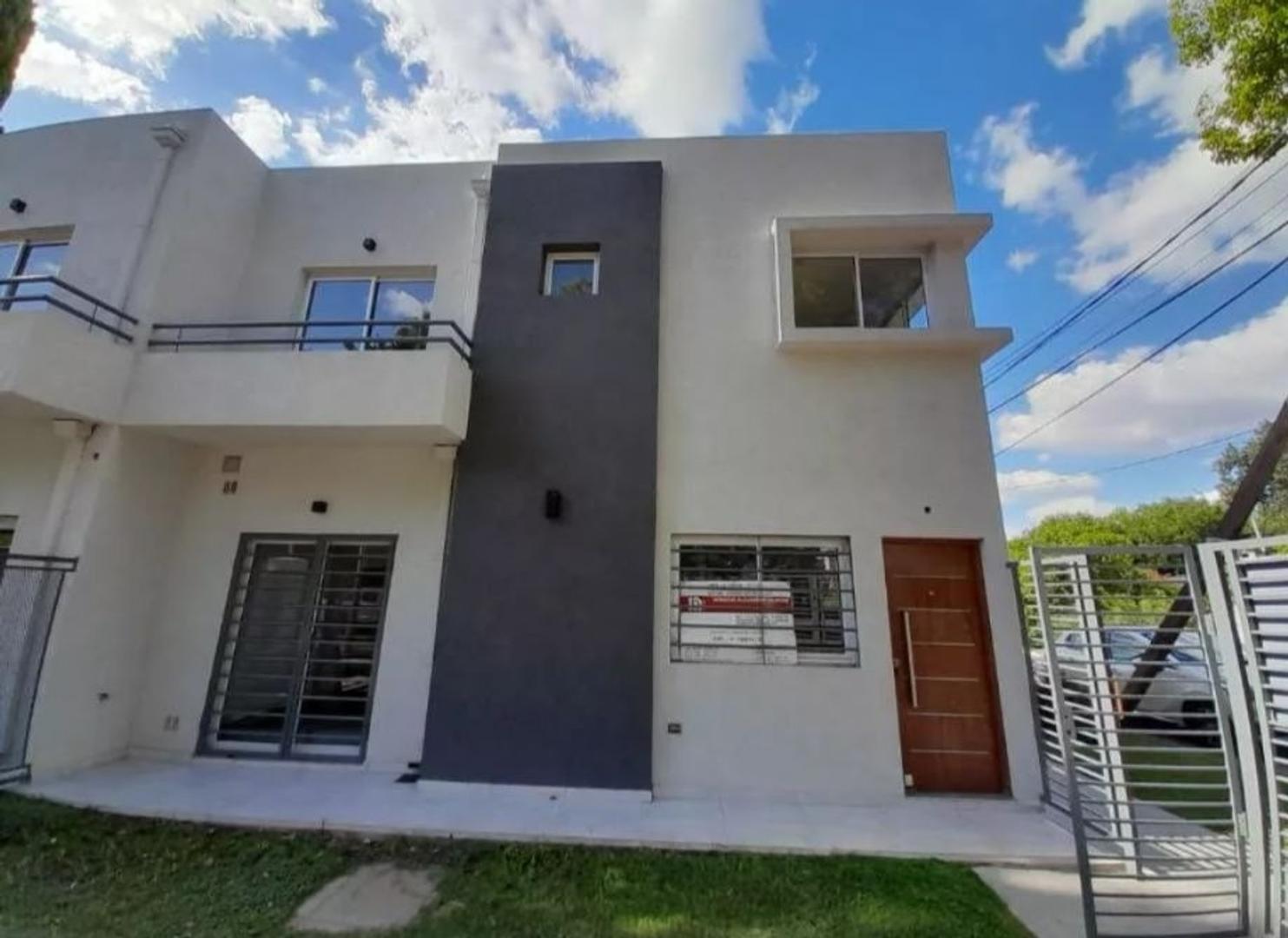 Casa en Venta en Castelar, USD 120.000