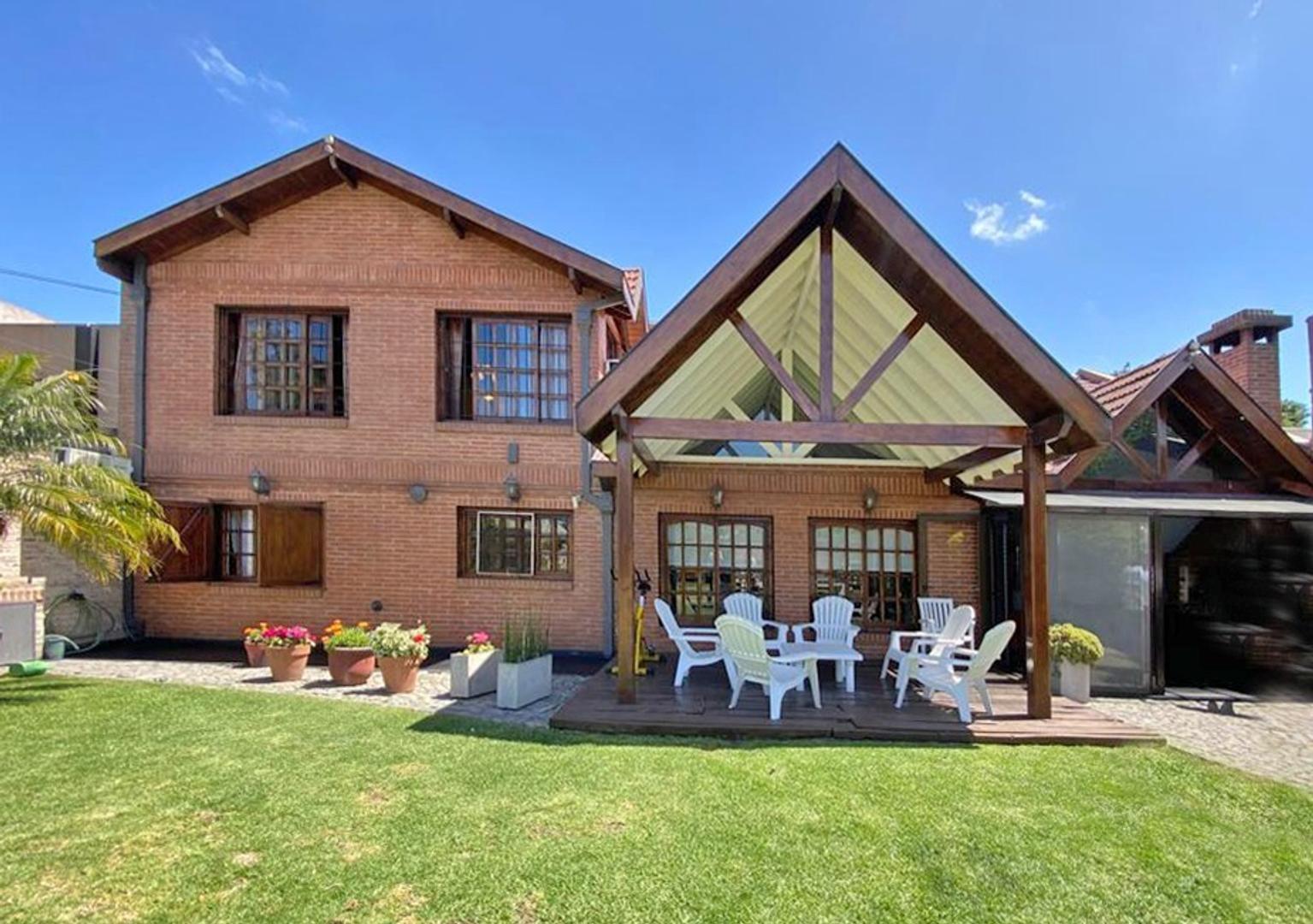 CASA - 5 AMBIENTES - SAN ANTONIO DE PADUA