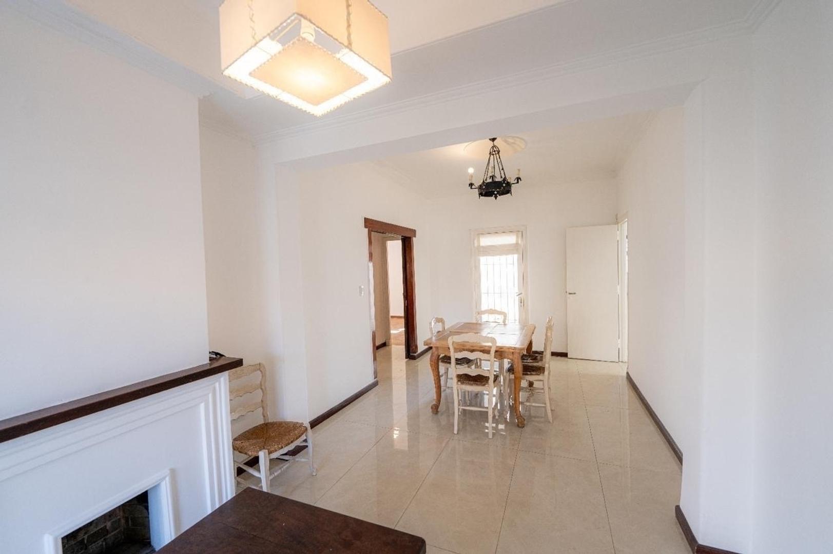 Chalet c/deptos   apto vivienda y/o uso prof - comercial