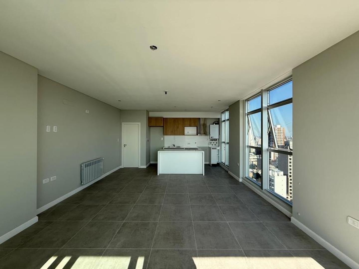 SEMIPISO EN VENTA - TORRE FENIX