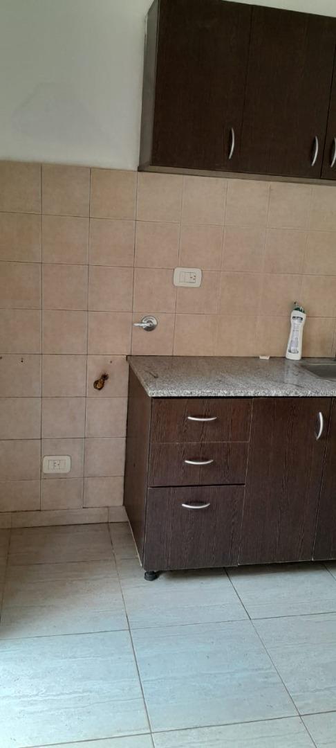 Depto Tipo Casa en Alquiler en Ituzaingo Sur, $ 540.000