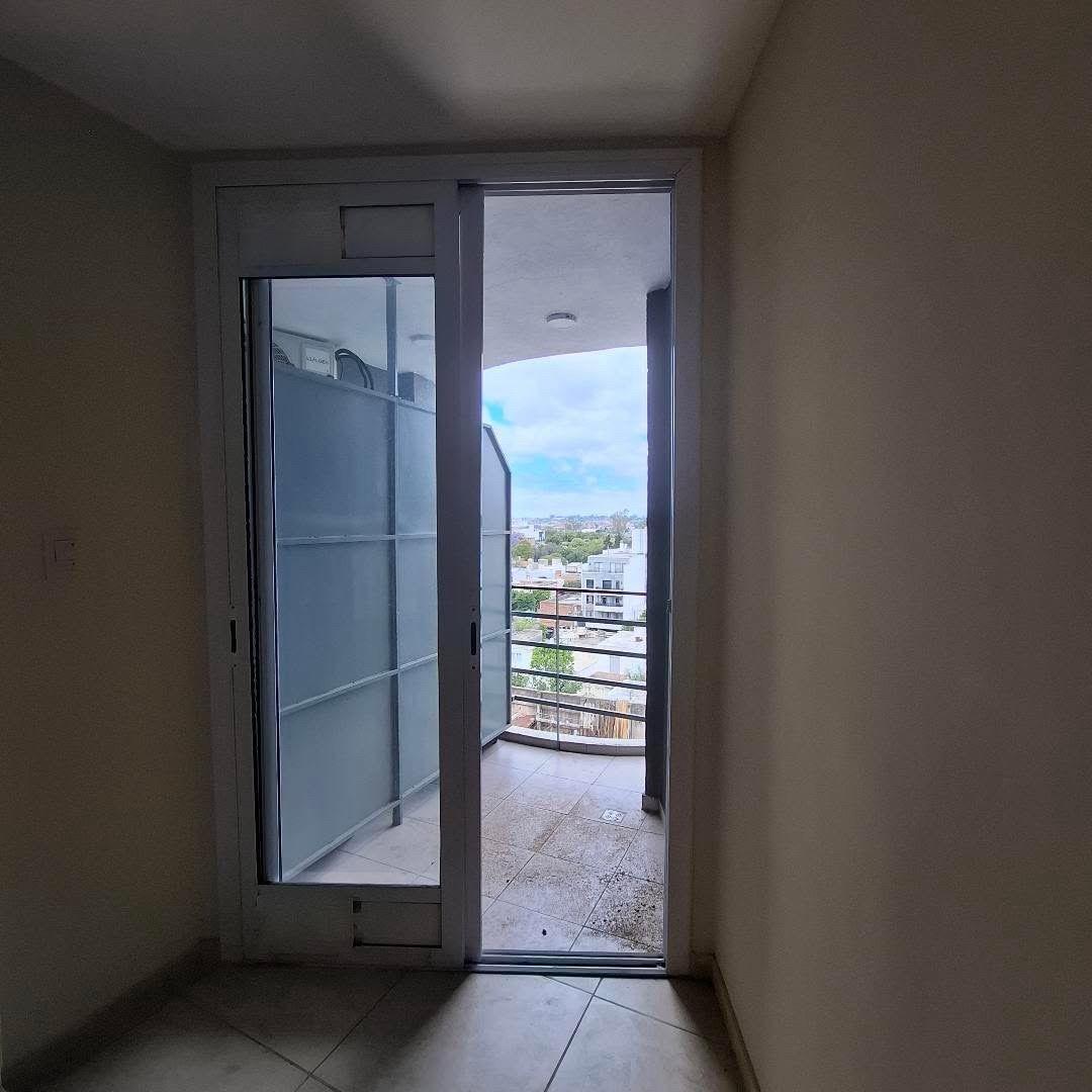 GRUPO BANKER ALQUILA DEPARTAMENTO 1 DORMITORIO B° GRAL PAZ