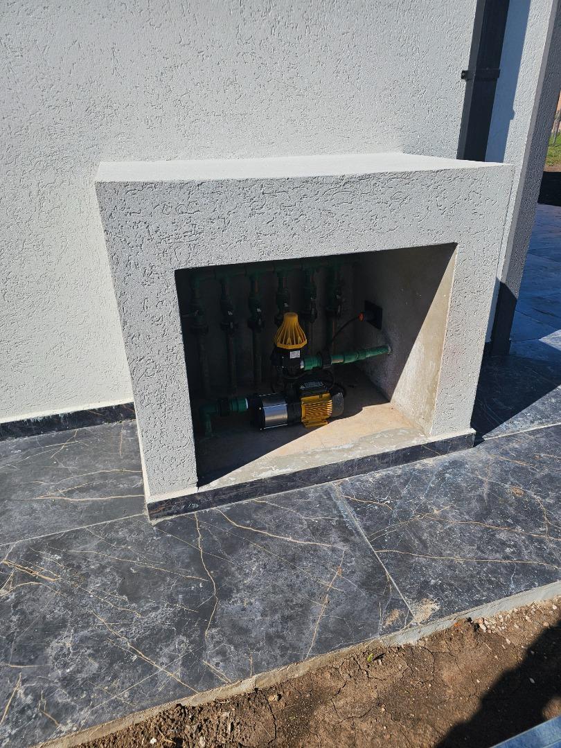 Casa en Venta con 3 cocheras