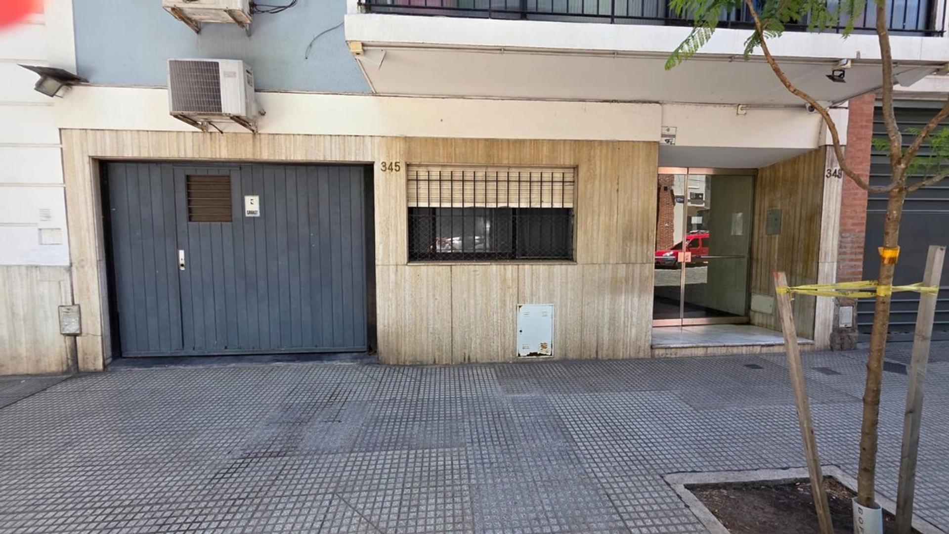 VENTA-3 amb Caballito-Cochera con acceso directo