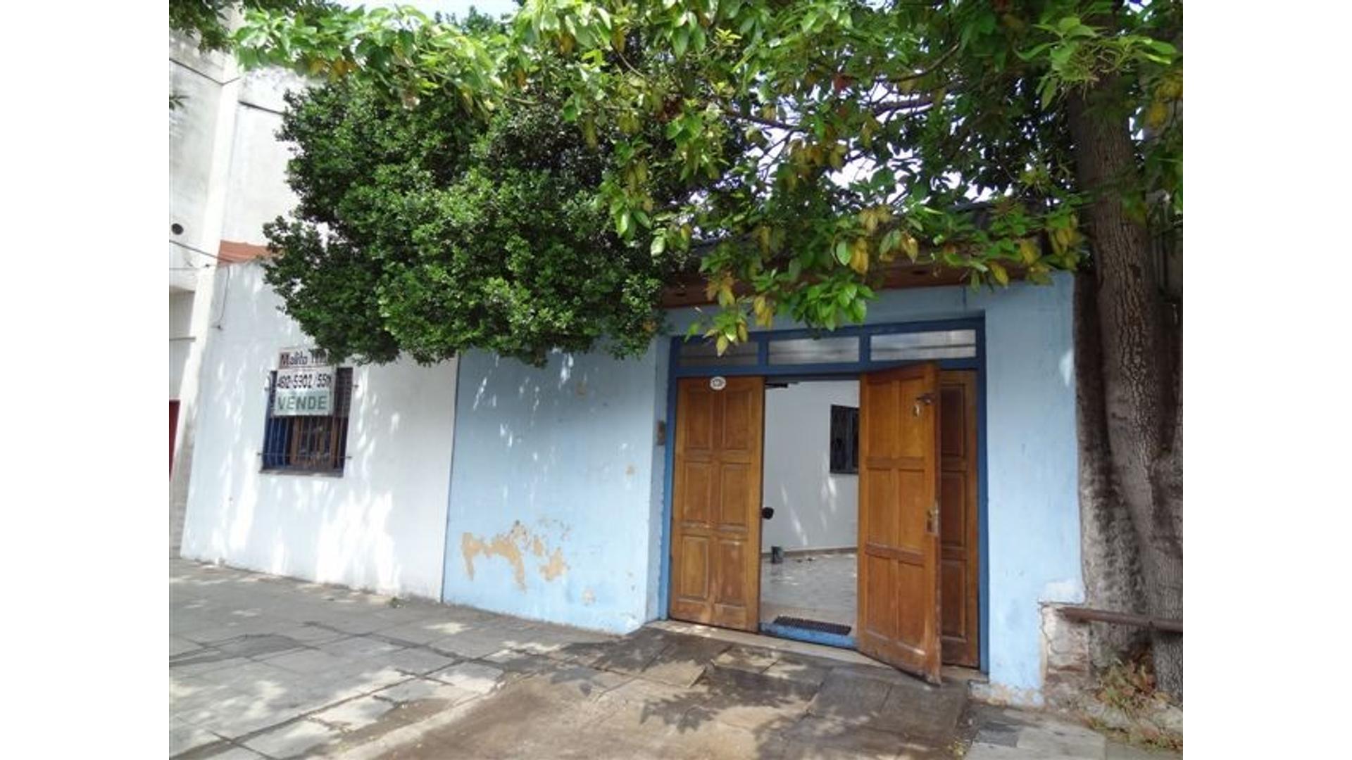 Casa 2 ambientes con 1 baño