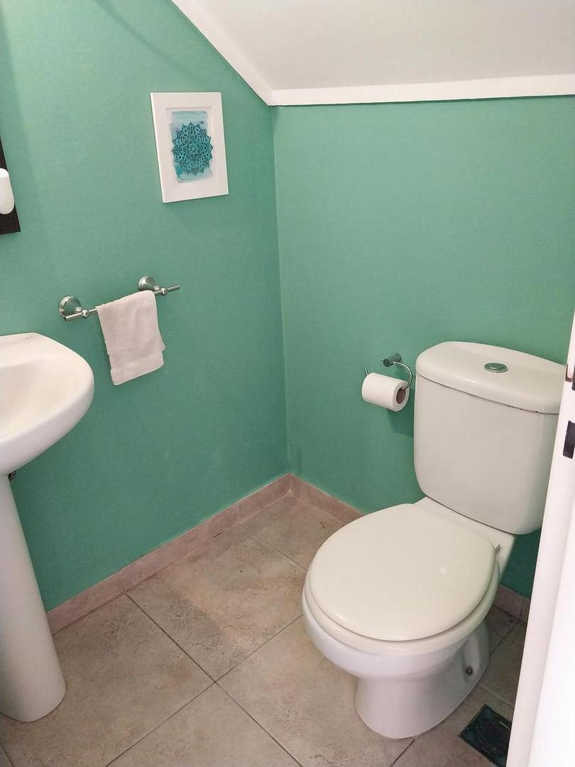 Casa 4 ambientes con 1 baño