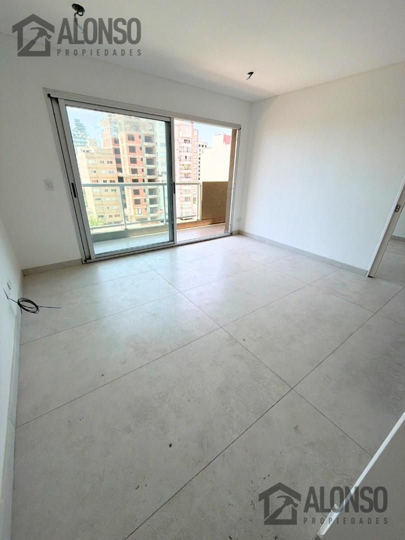 Sarmiento 1500, Piso 7