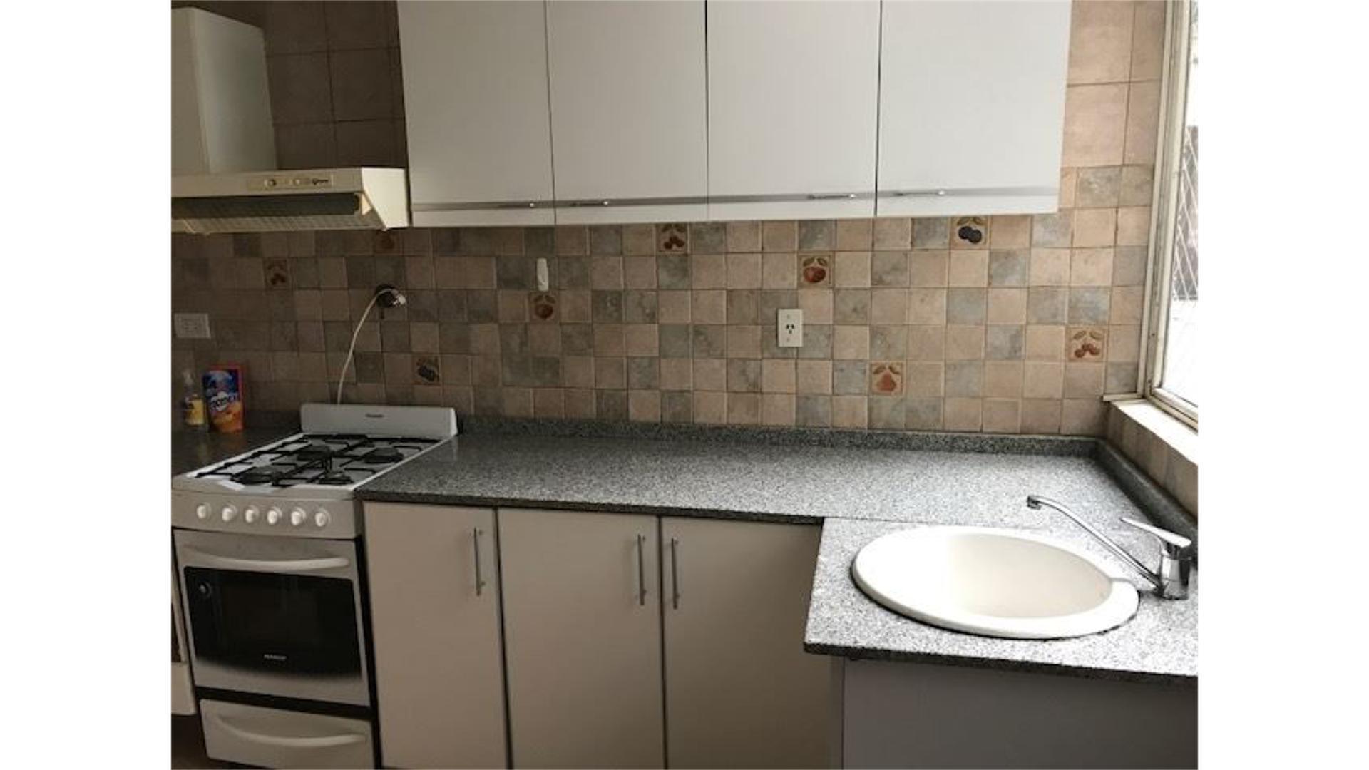 Departamento en Alquiler con 1 cocheras