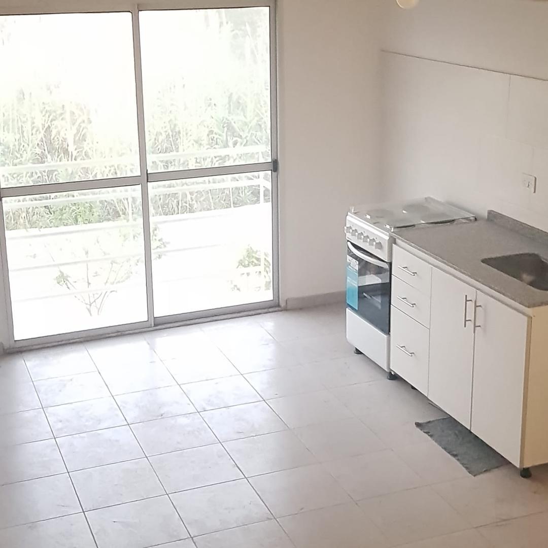 Departamento monoambiente Moron Centro