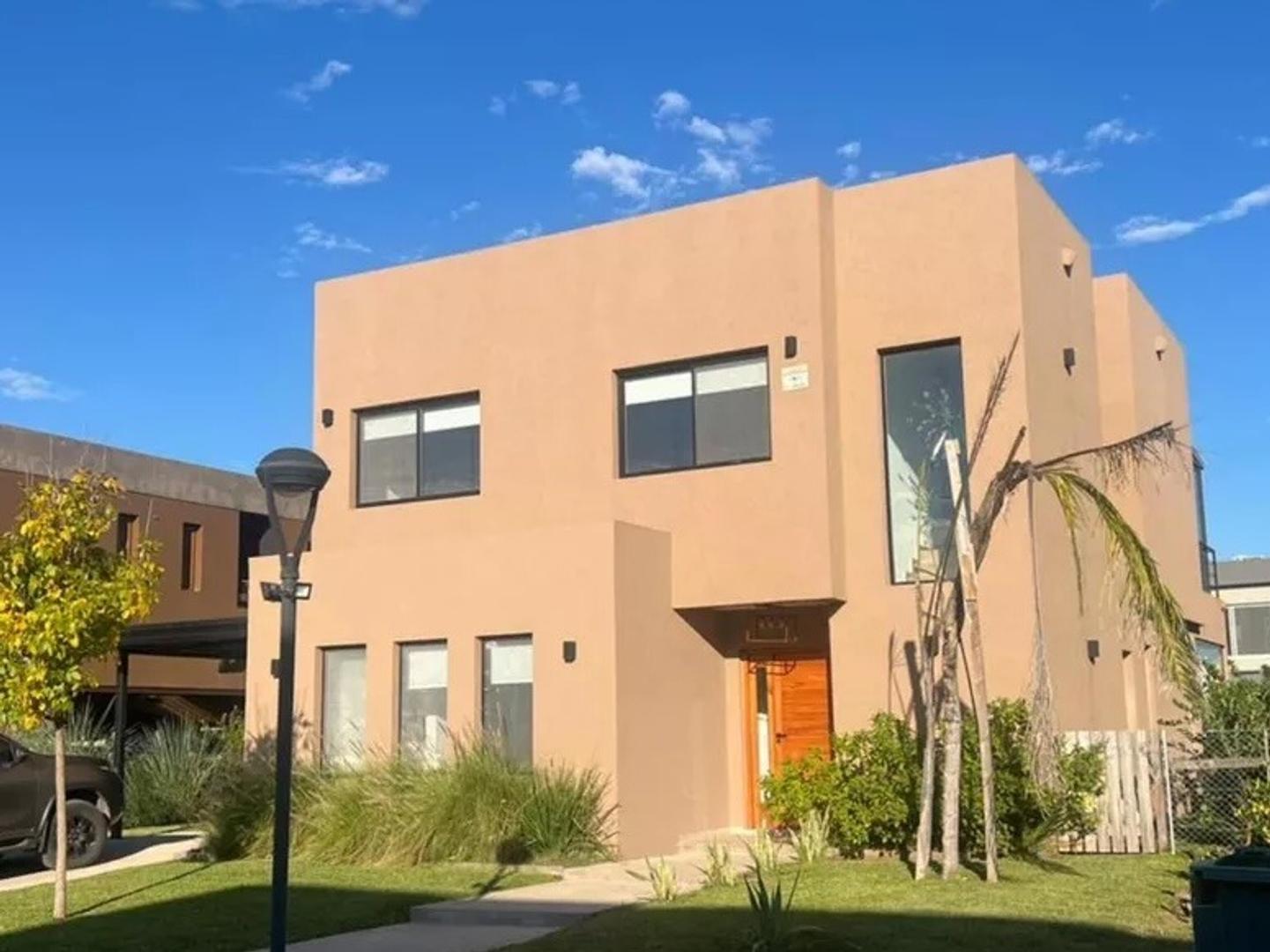 Lagoon Pilar casa en venta - CUAN PROPIEDADES