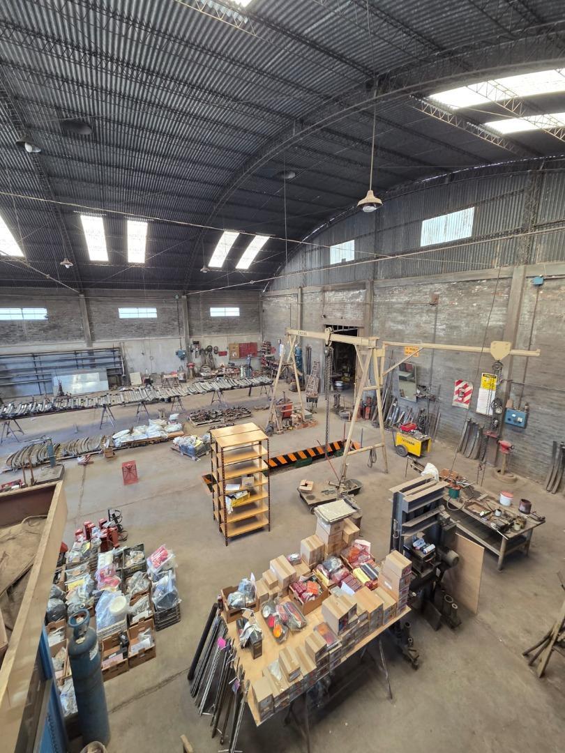 GALPON INDUSTRIAL CON VIVIENDA - MAIPU