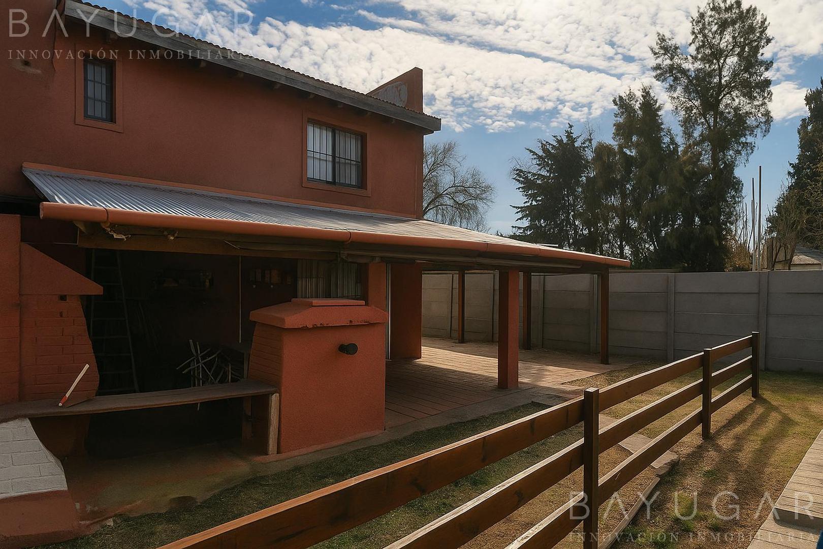 Venta / Casa Amoblada con Pileta / Permuta / Apto Crédito / De Vicenzo Grande