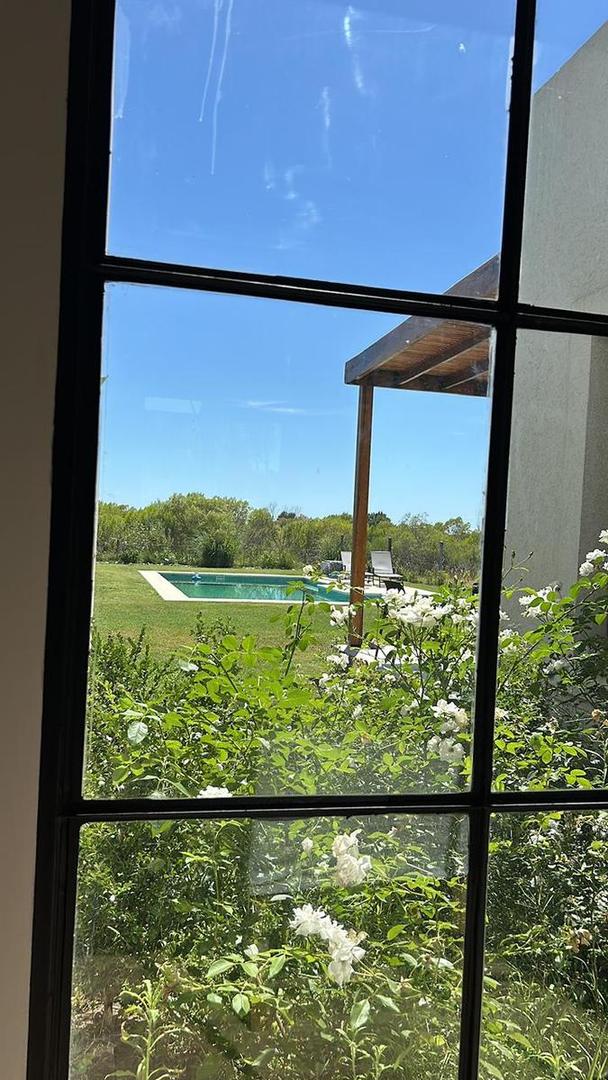 Casa en Alquiler Temporal con pileta, en el Barrio Los Robles, Harás Santa Maria, Escobar, G.B.A Norte