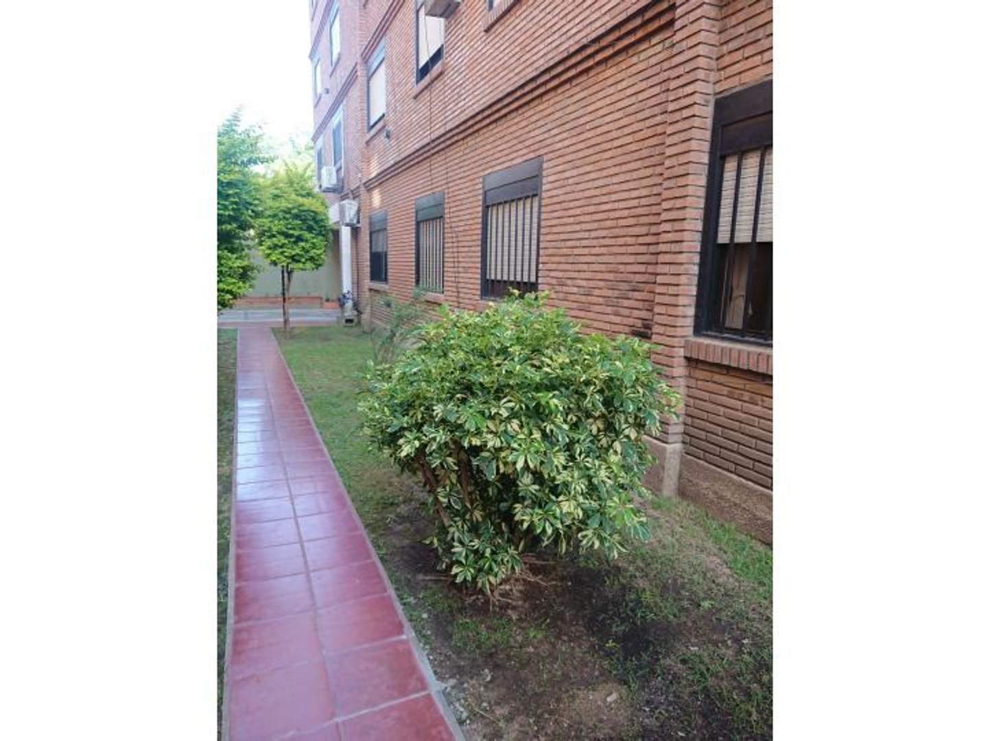Departamento de dos dormitorios planta baja