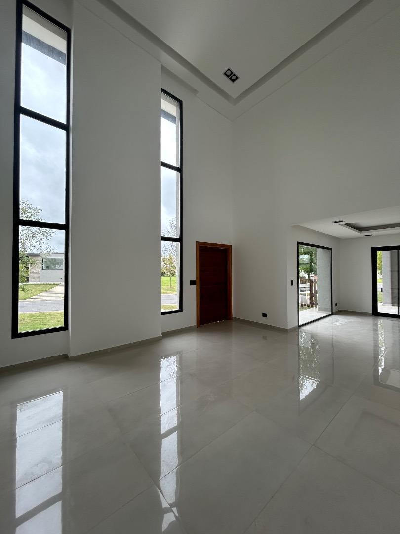 Barrio Araucarias Puertos del lago 1000