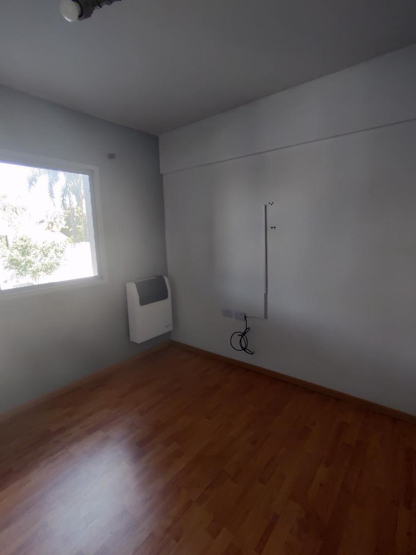 DEPTO DOS AMBIENTES EN HAEDO