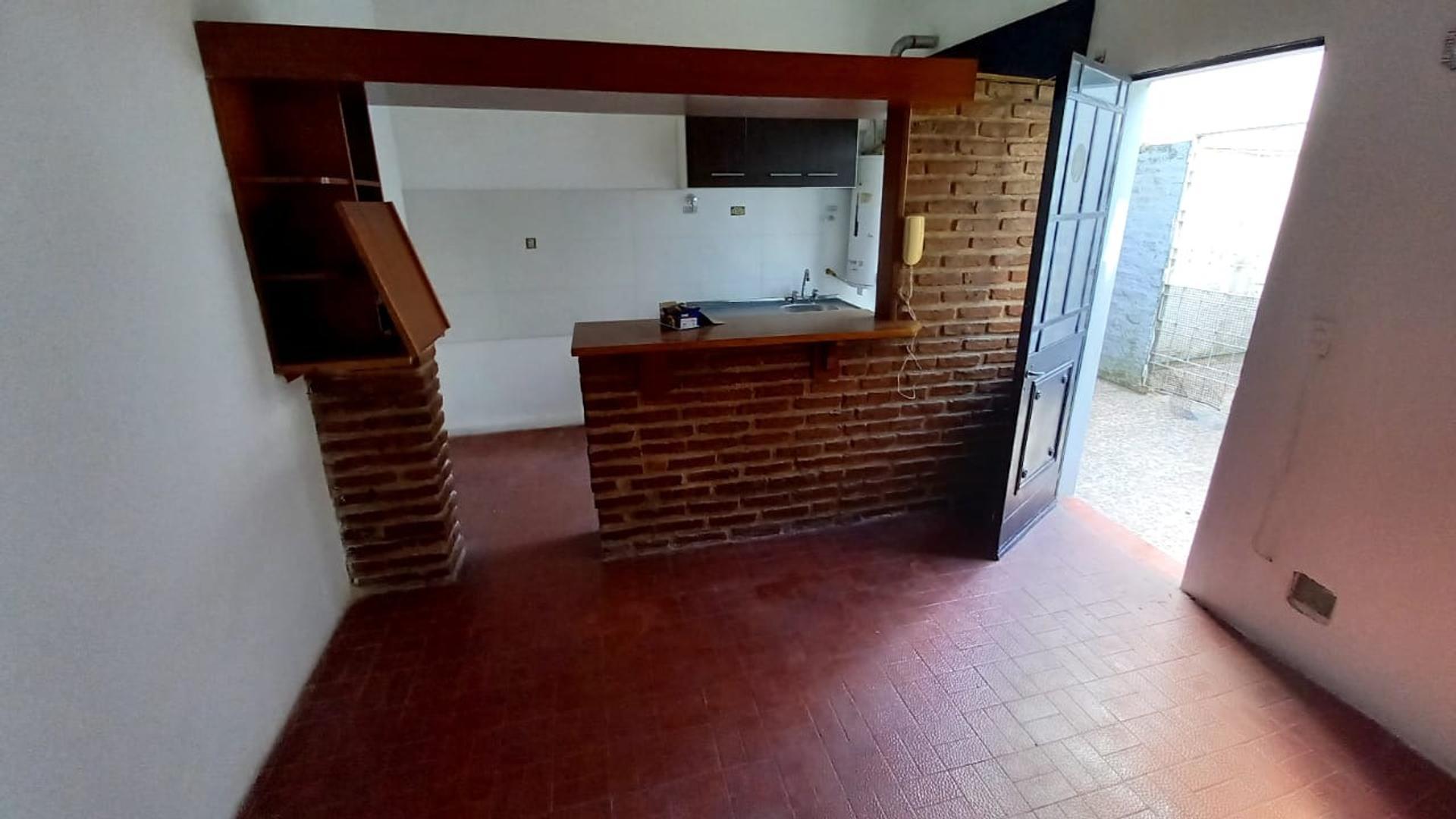 Depto Tipo Casa en Venta al Este