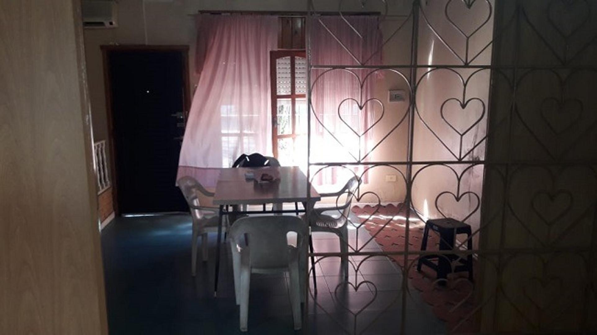 CASA 3 DORMITORIOS DERQUI 6951