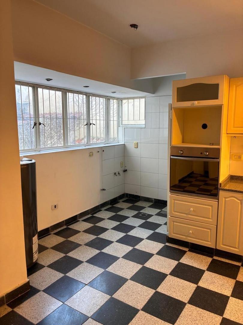 Departamento en Alquiler 80 años