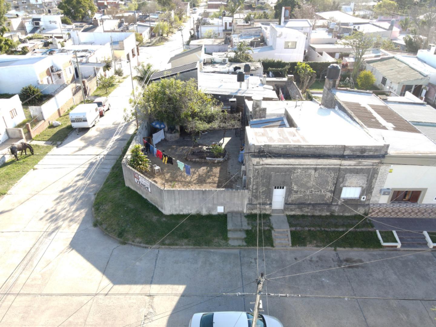 EXCELENTE PROPIEDAD PARA INVERTIR EN ESQUINA