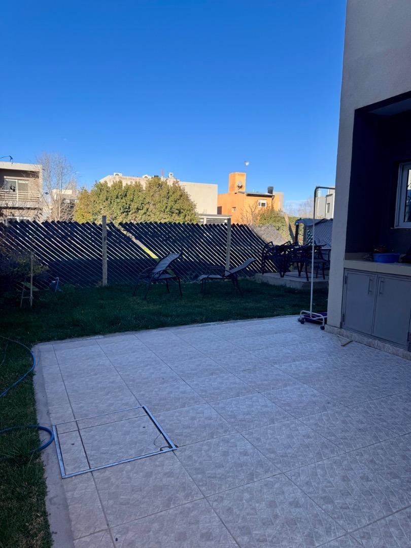 Casa en Venta en Altos del Limay, USD 255.000