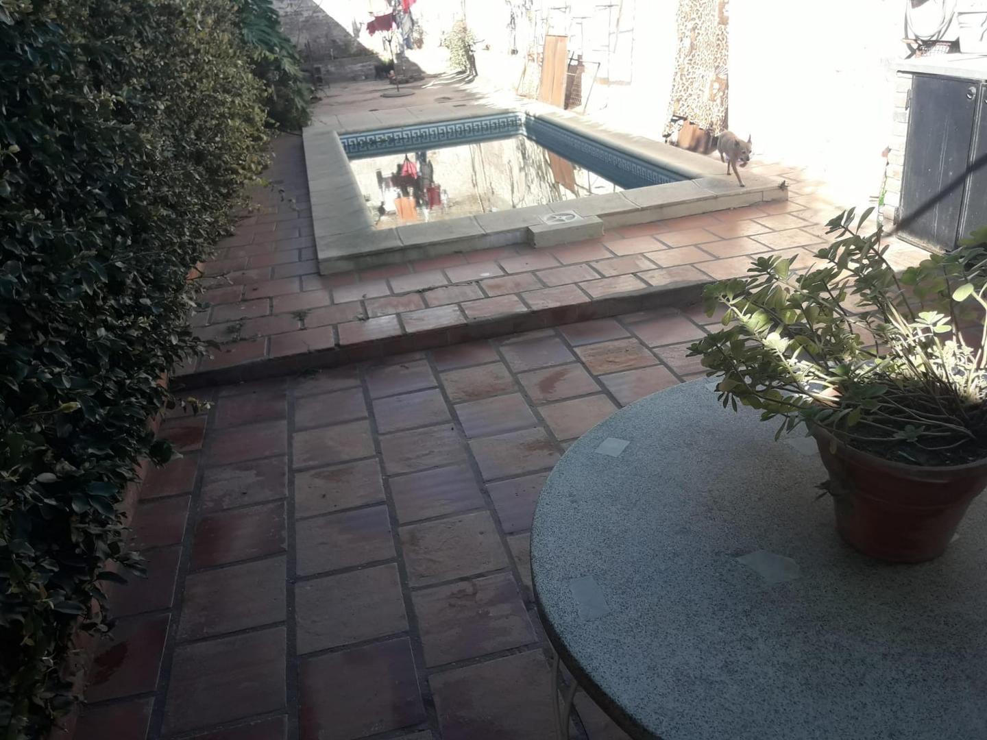 Casa 3 ambientes con 2 baños