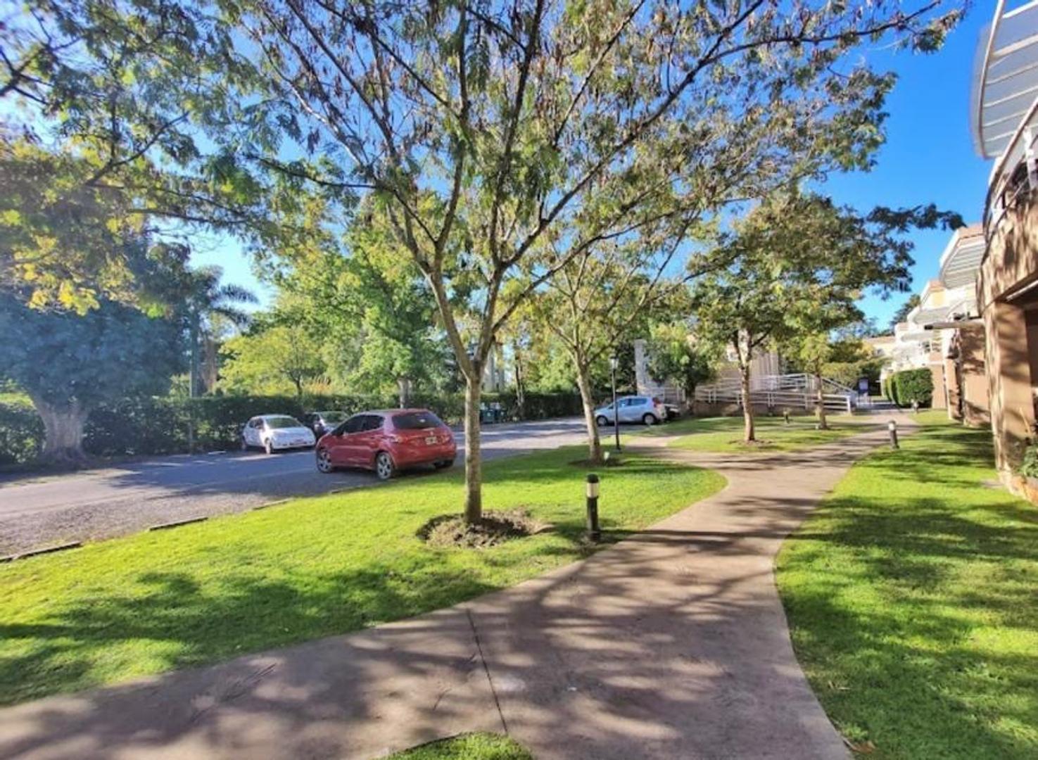 Jardines De Saravi 1050 , Piso PB