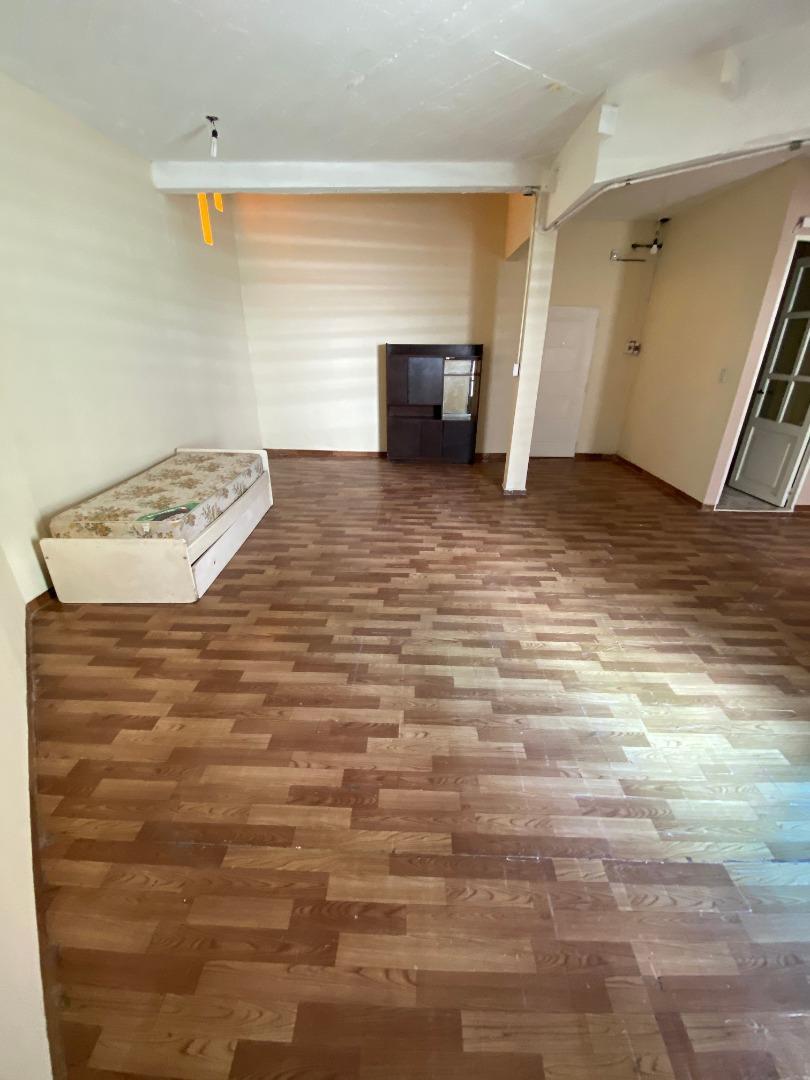 Depto Tipo Casa en Alquiler de Monoambiente