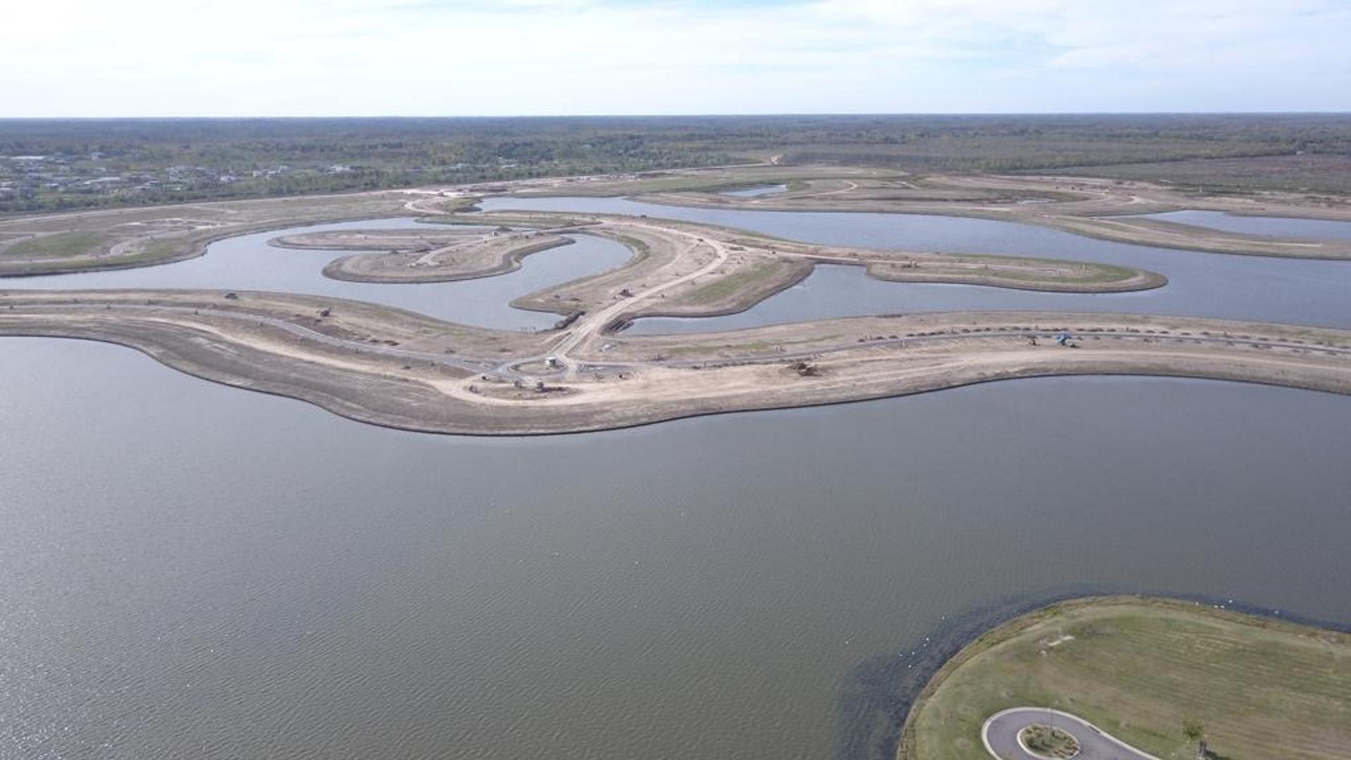 Puertos Del Lago Premium - Amarras