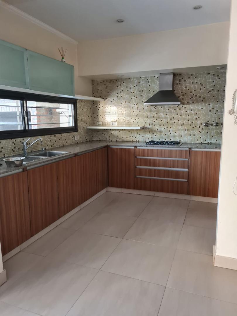 Casa en Venta en Castelar Norte, USD 199.000