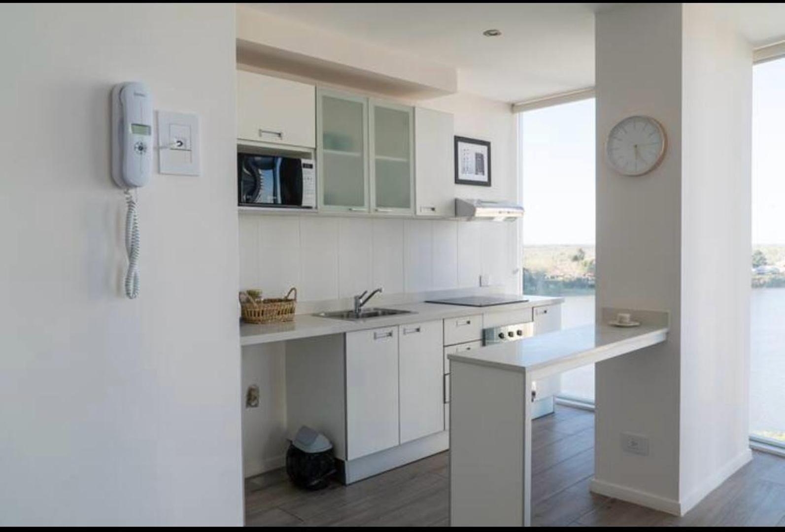 Sara Pinasco De Julierac 1700