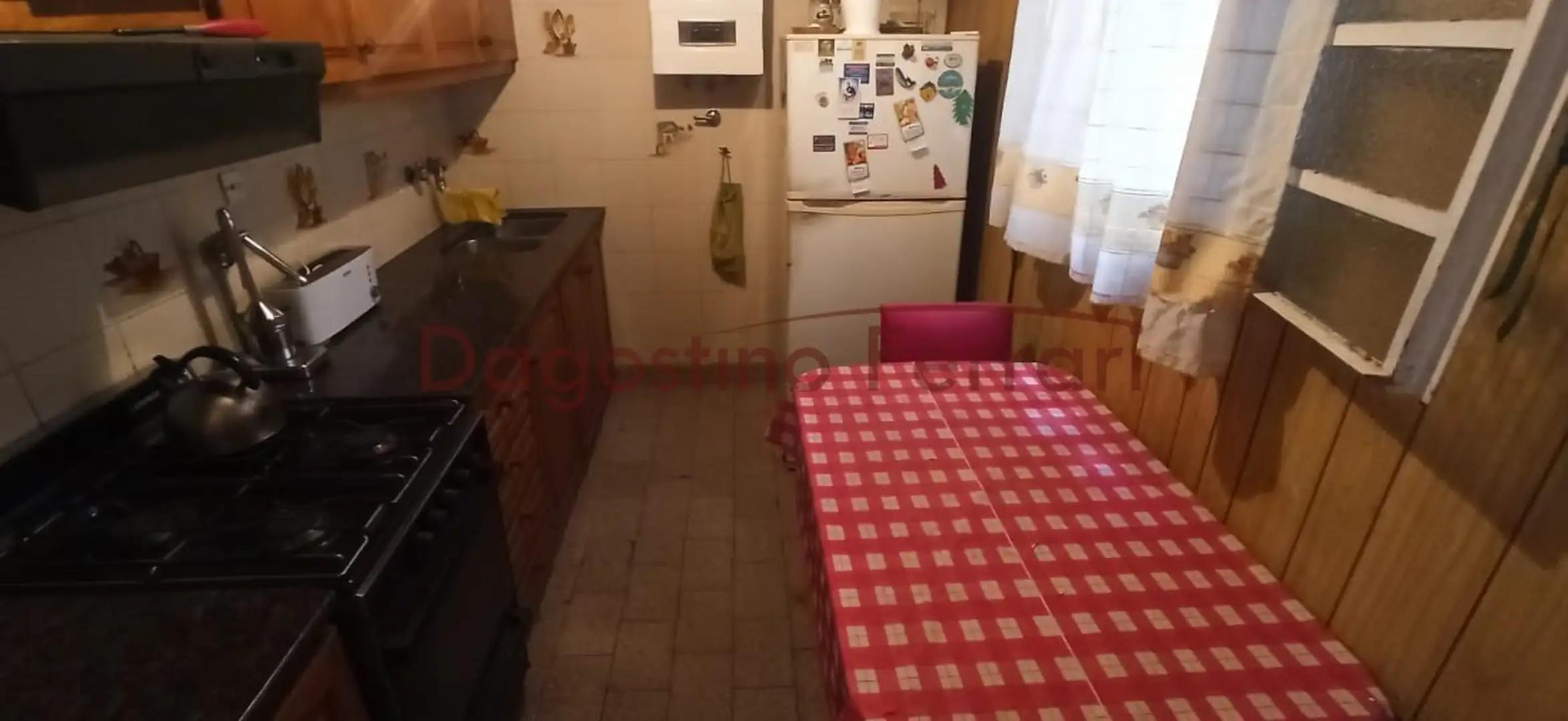 Italia 73 - Depto. De Pasillo Con Patio 100