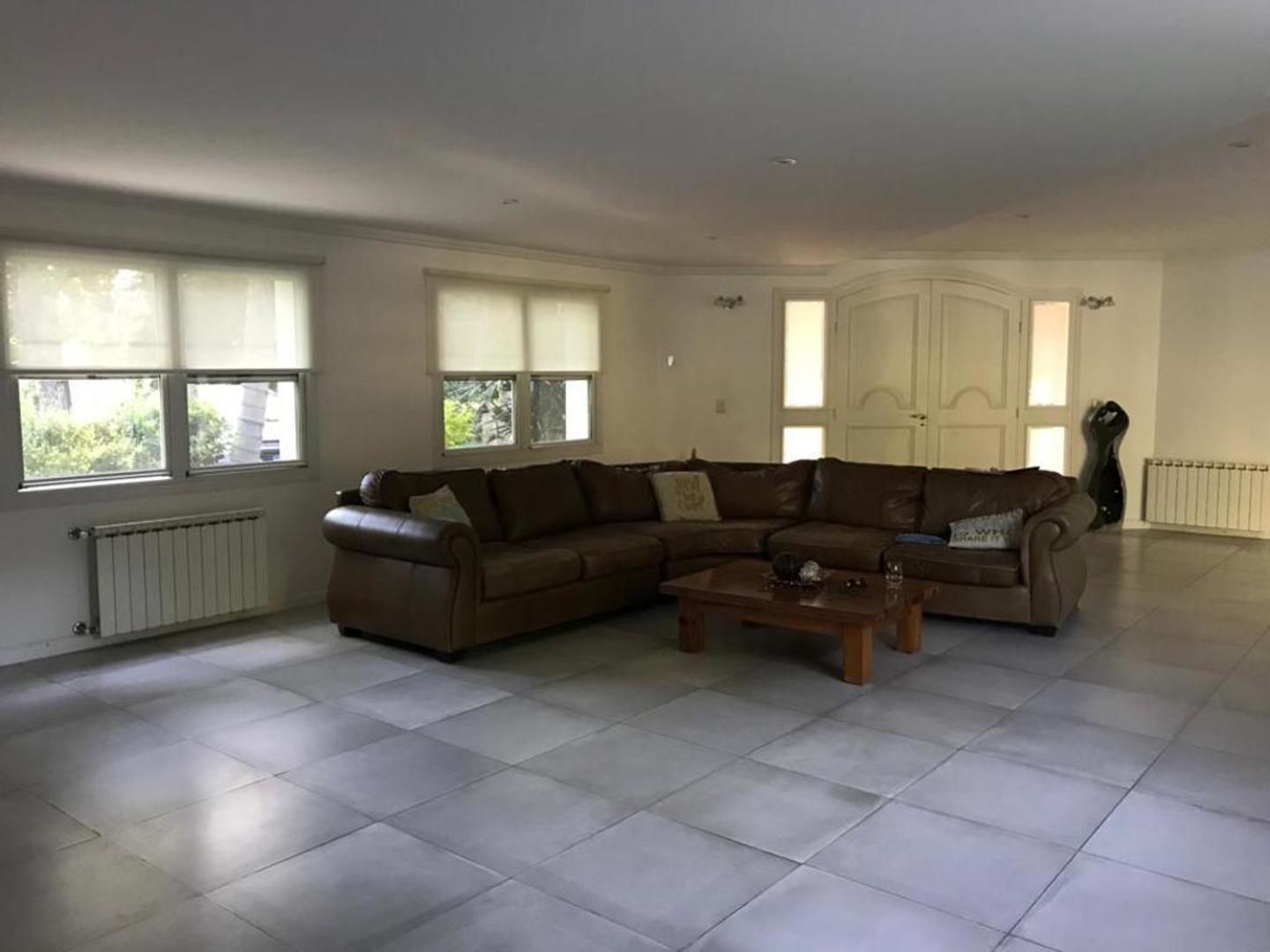 OPORTUNIDAD CASA LA TRADICION