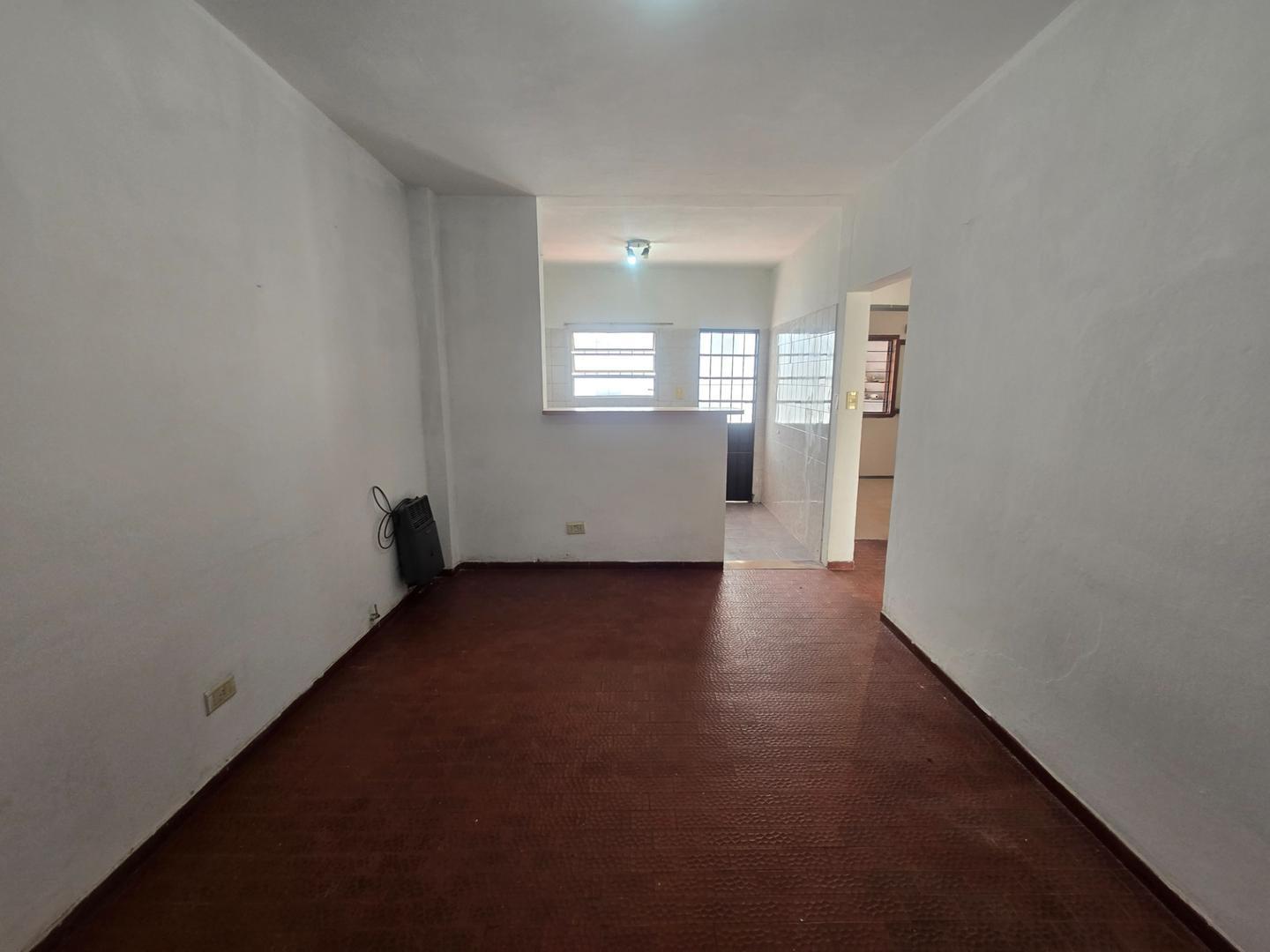 Depto Tipo Casa en Alquiler de 2 dormitorios