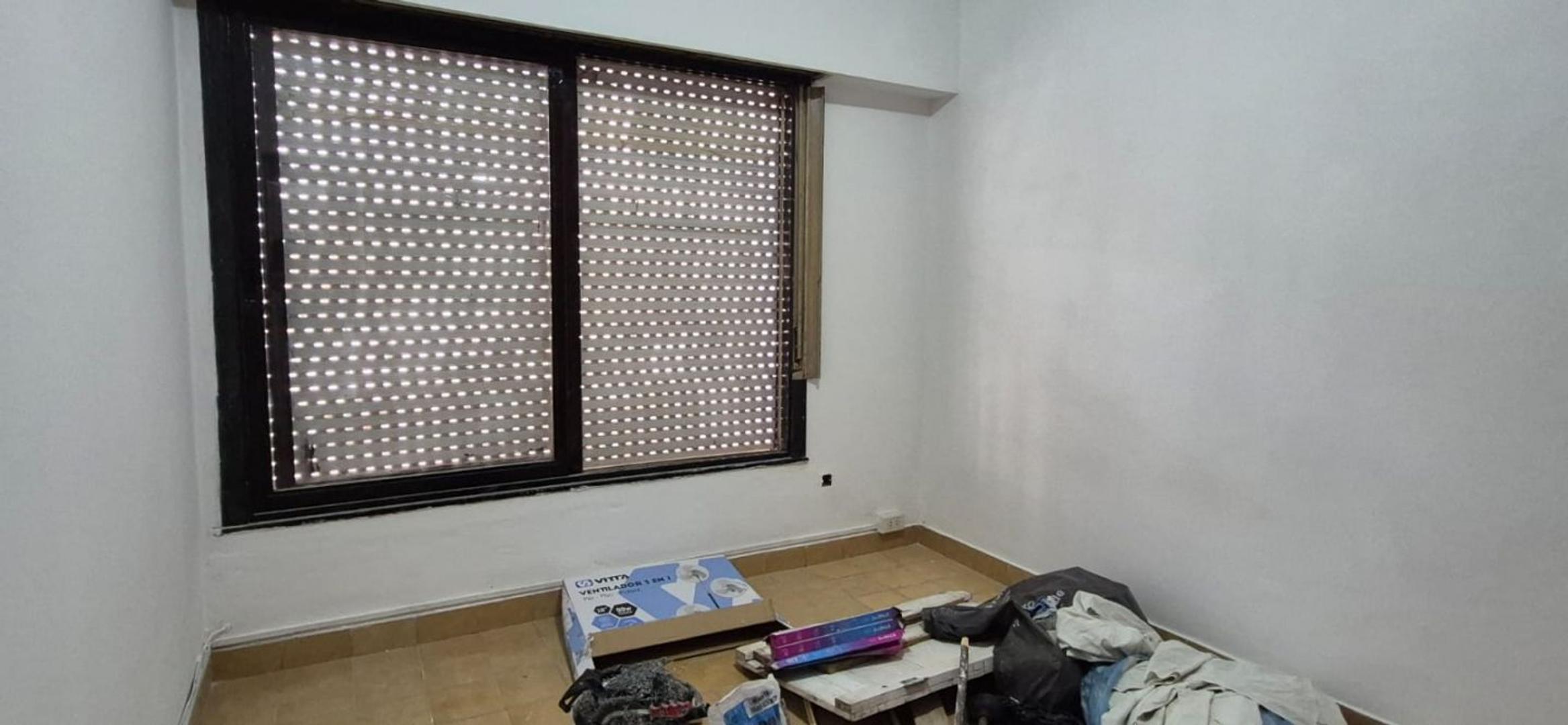 Casa - Alquiler - Argentina, Tres de Febrero - BESARES 2721