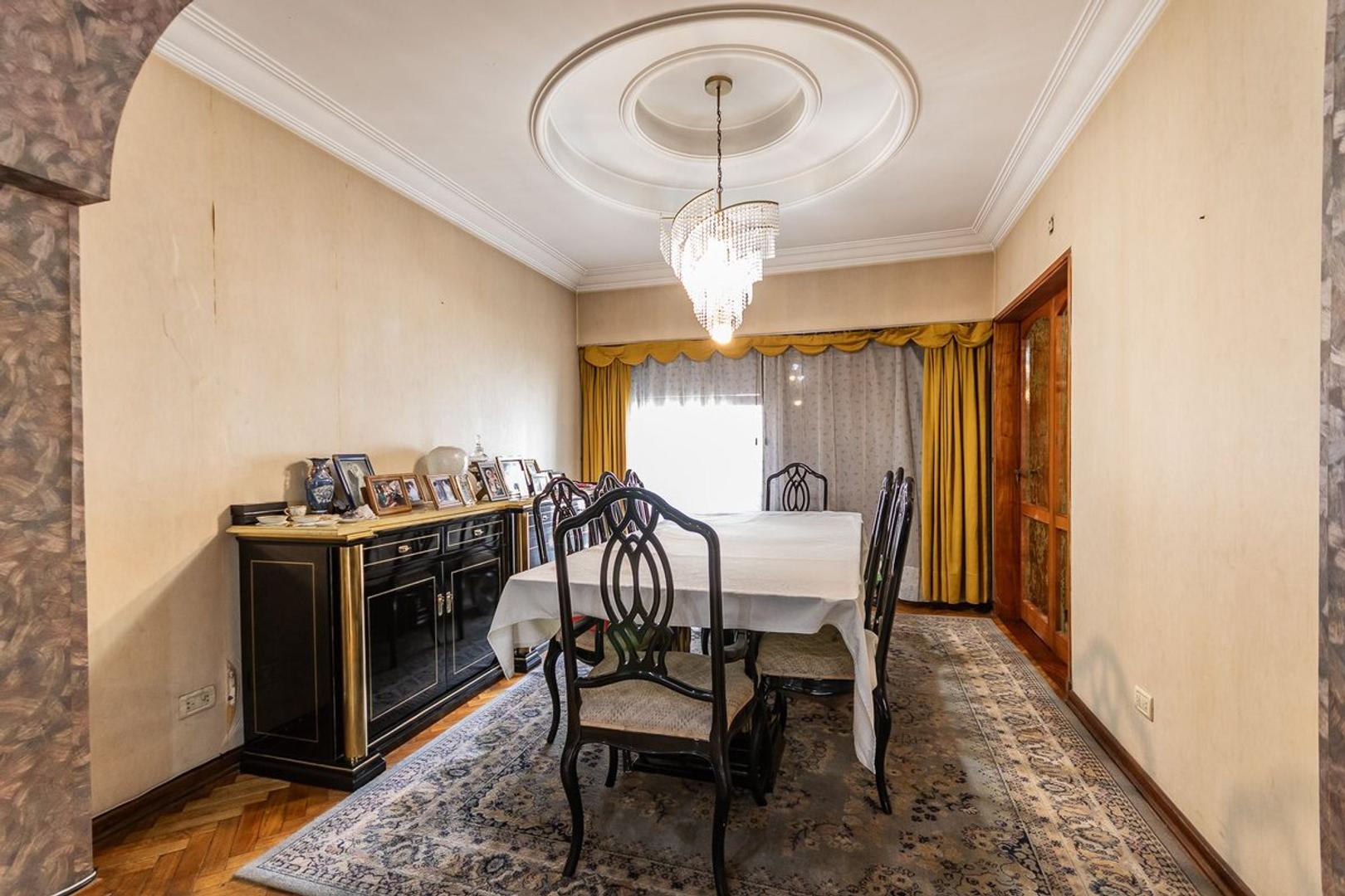 Casa 5 ambientes con 5 baños