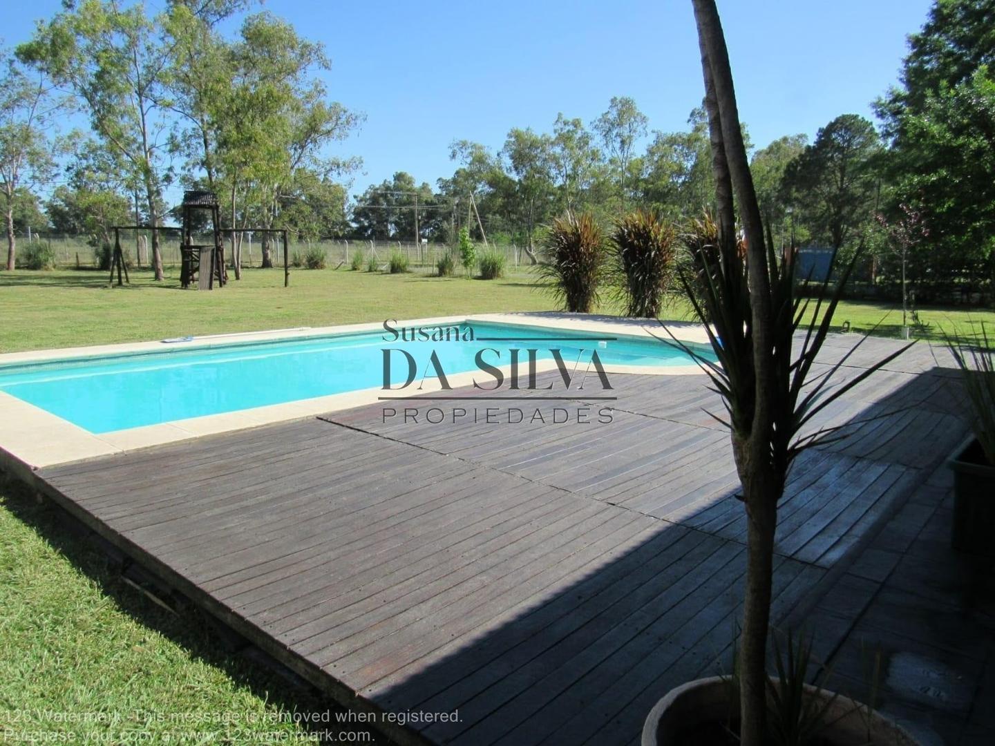 Casa 4 ambientes con 2 baños