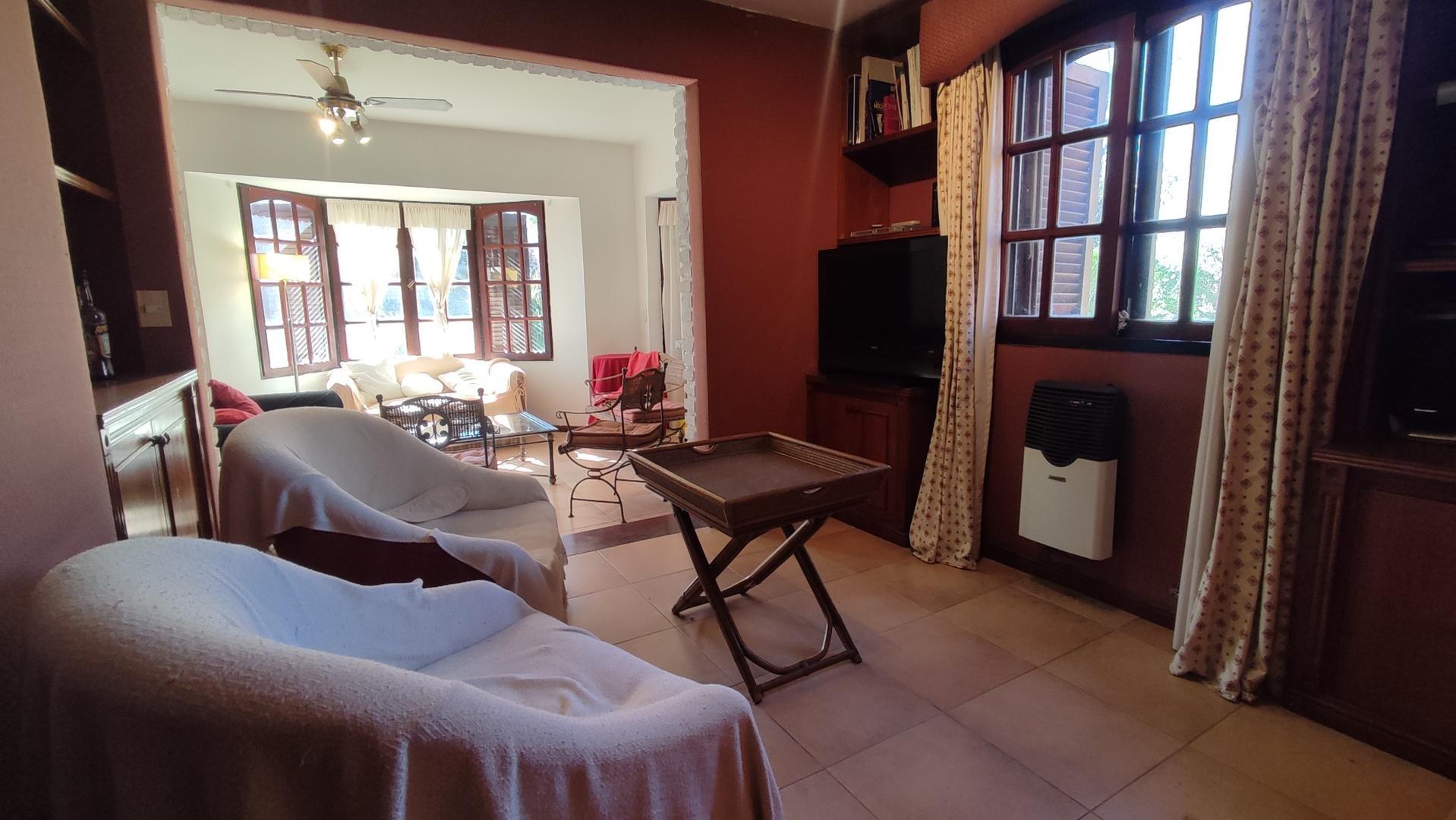 Casa en Alquiler de 3 dormitorios