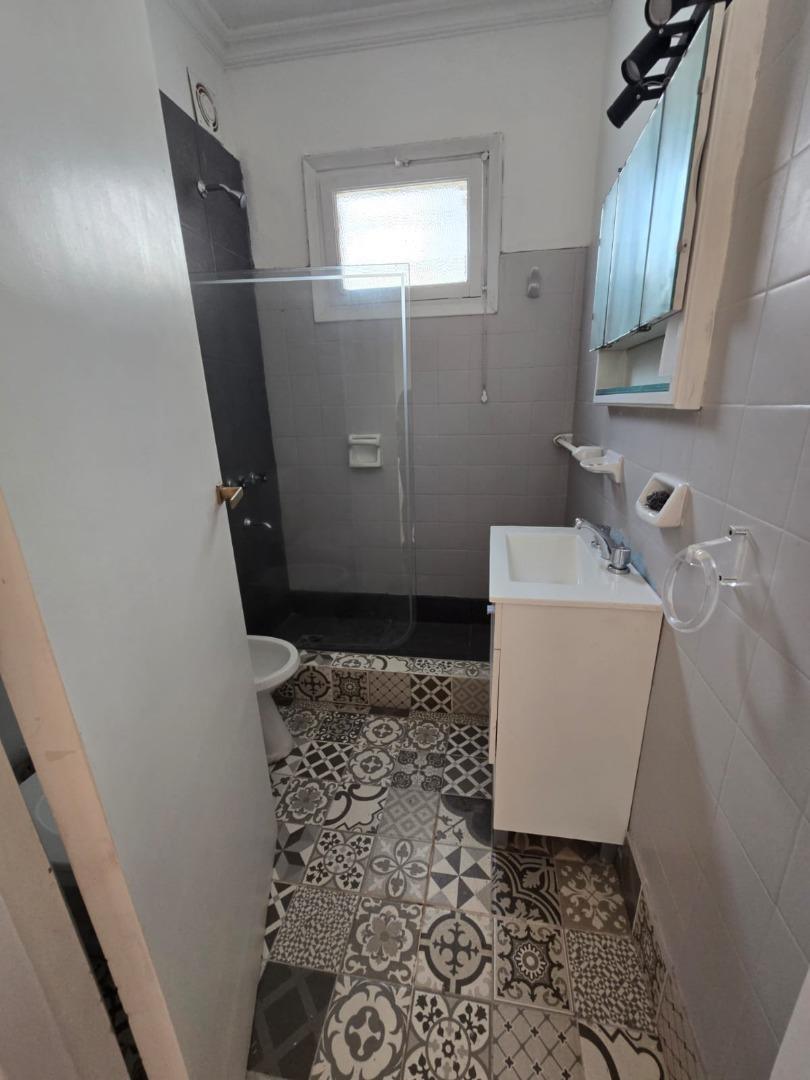 Beruti 2400, Piso PA