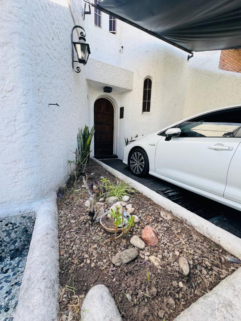 Casa en Alquiler de 2 dormitorios