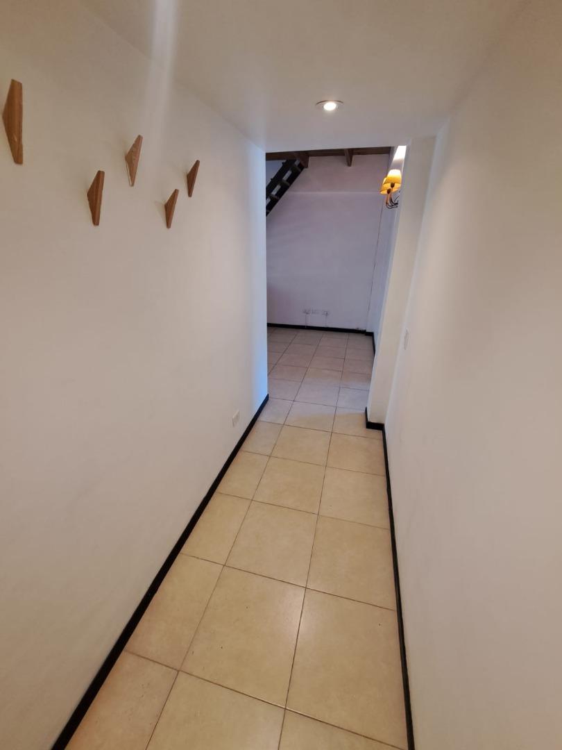 Castelli 100, Piso 3